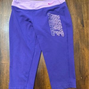 Nike dri fit capri leggings purple
